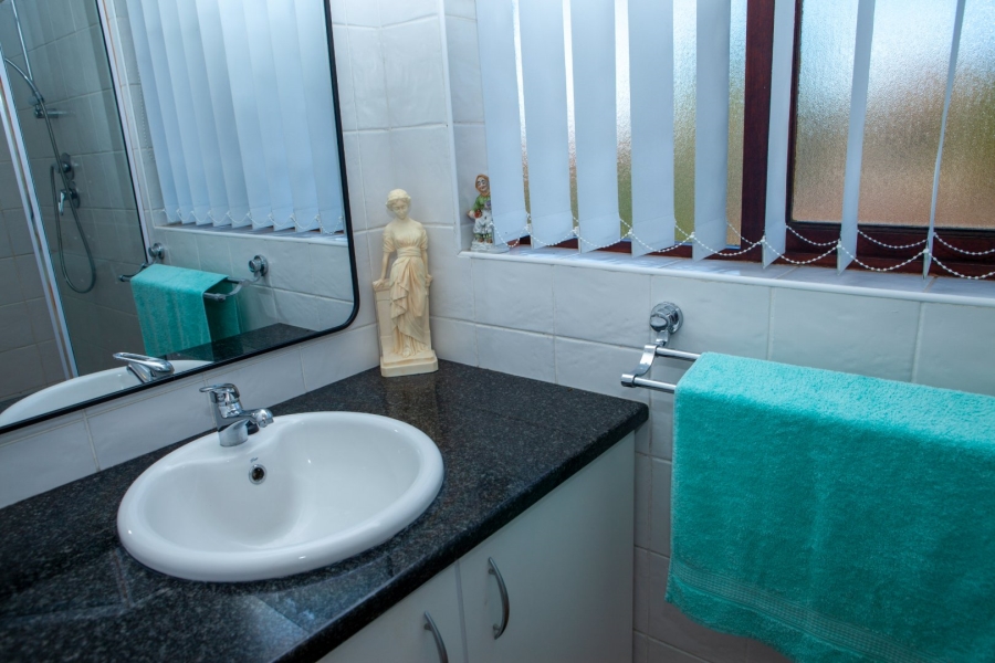 4 Bedroom Property for Sale in Southern Cross Western Cape